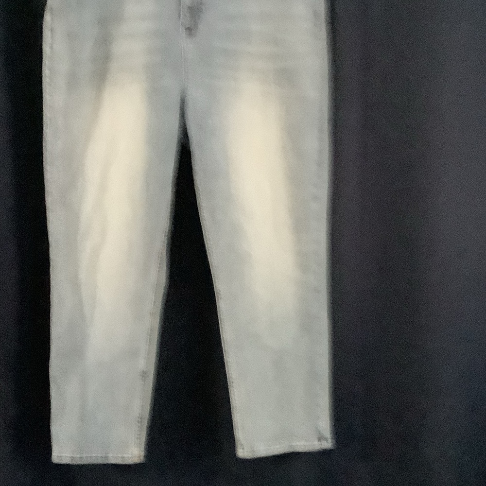 Candace Cameron Bure Light Wash Skinny Jeans